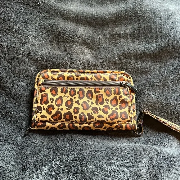 LUG Zip Around Sleeper Wallet Quilted Leopard Print NWOT 9” x 4” - Picture 2 of 8